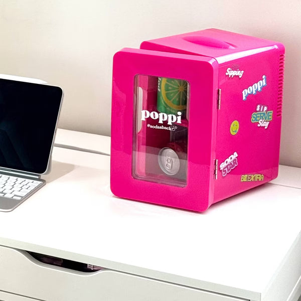PREVENTA- Frigidaire Poppi 8 Can Light Up Mini Dorm Fridge Cooler