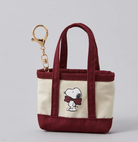 PREVENTA - AE Snoopy Mini Tote Keychain