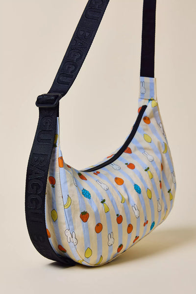 PREVENTA -  BAGGU Medium Nylon Crescent Bag