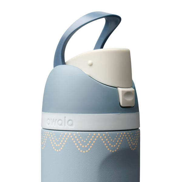 PREVENTA - Owala 24oz Stainless Steel Special Edition FreeSip Water Bottle - Studded Garden