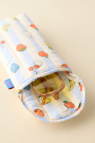 PREVENTA - BAGGU & Miffy UO Exclusive Puffy Glasses Sleeve - Picnic