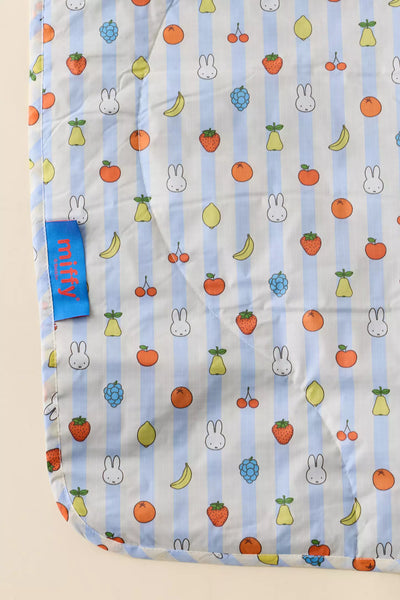 PREVENTA - BAGGU & Miffy Puffy Quilted Picnic Blanket