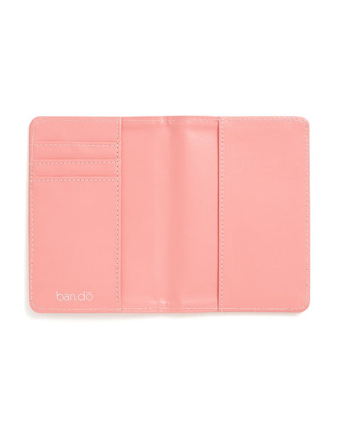 GETAWAY PASSPORT HOLDER