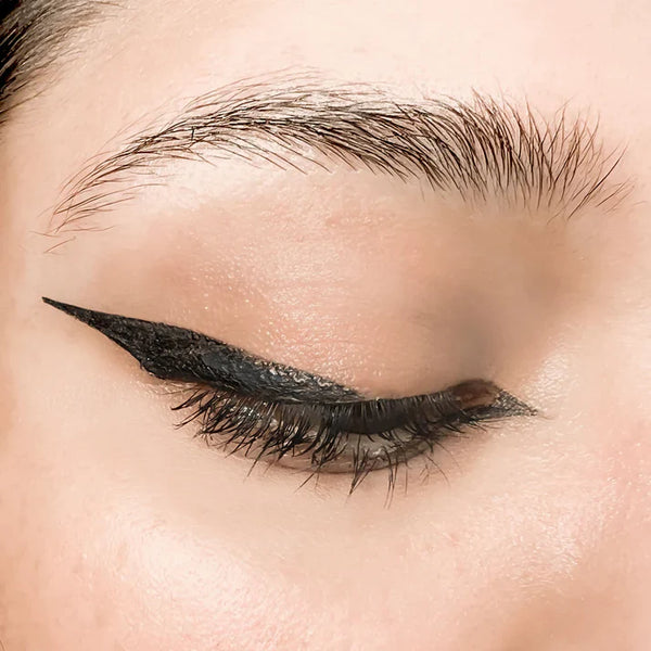 ON POINT !  WATERPROOF FELT TIP LINER